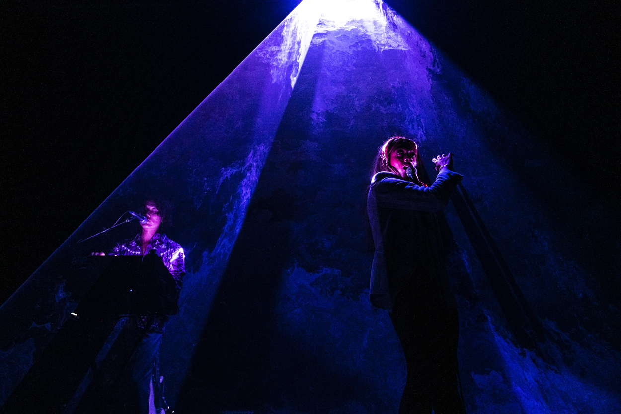 Charlotte Adigéry & Bolis Pupul @ Trix, picture 25, photographed by Sandra Van Watermeulen - FrontView Magazine