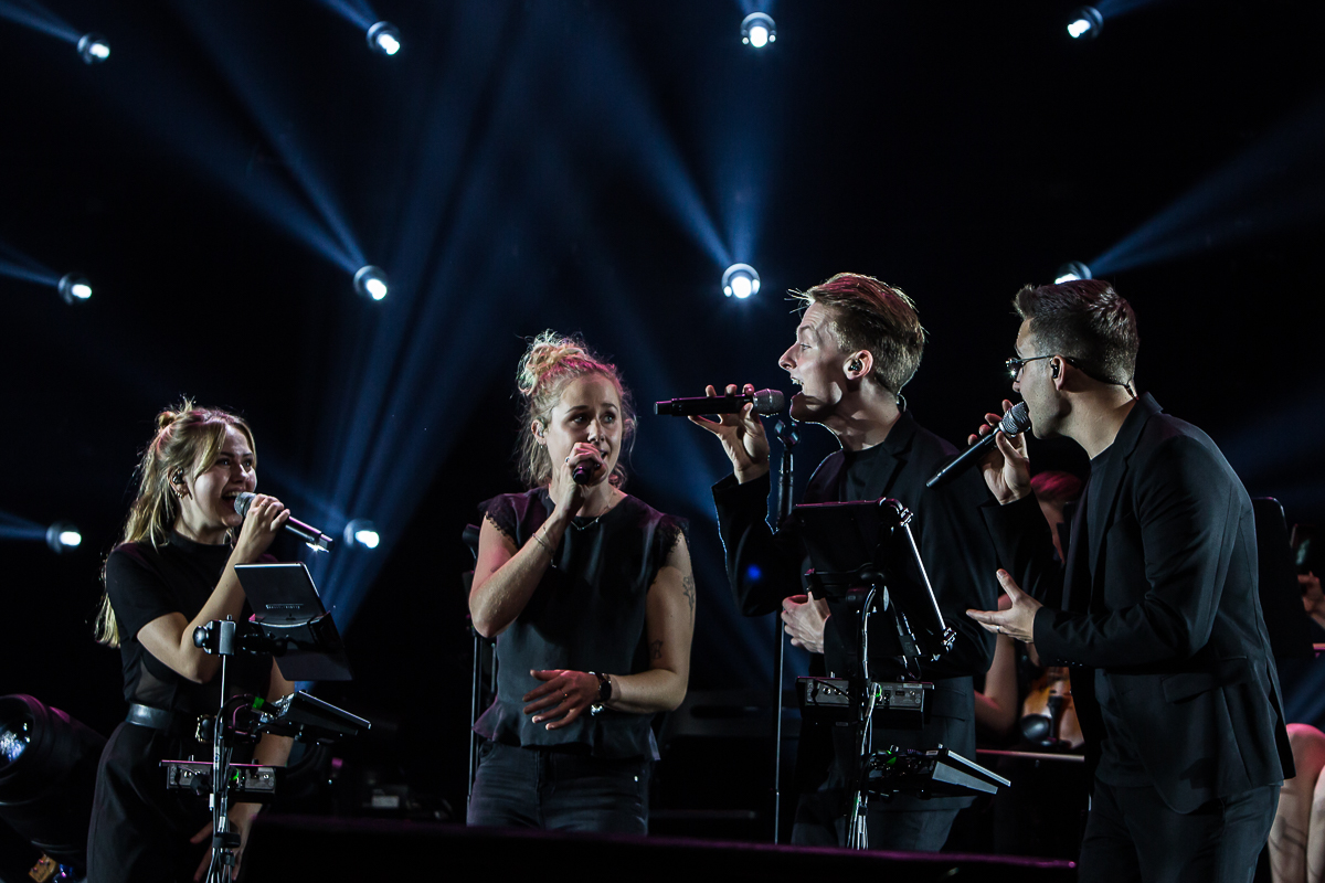 Dana Winner Invites, One Night Only @ Sportpaleis, picture 47, photographed by Marc Verdonck - FrontView Magazine