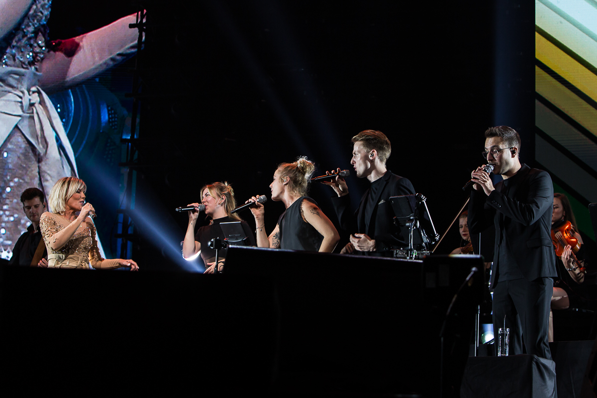 Dana Winner Invites, One Night Only @ Sportpaleis, picture 50, photographed by Marc Verdonck - FrontView Magazine