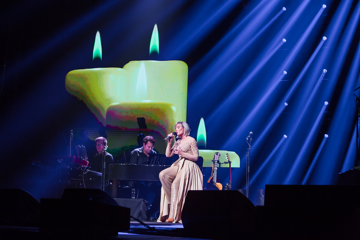 Dana Winner Invites, One Night Only @ Sportpaleis, picture 58, photographed by Marc Verdonck - FrontView Magazine