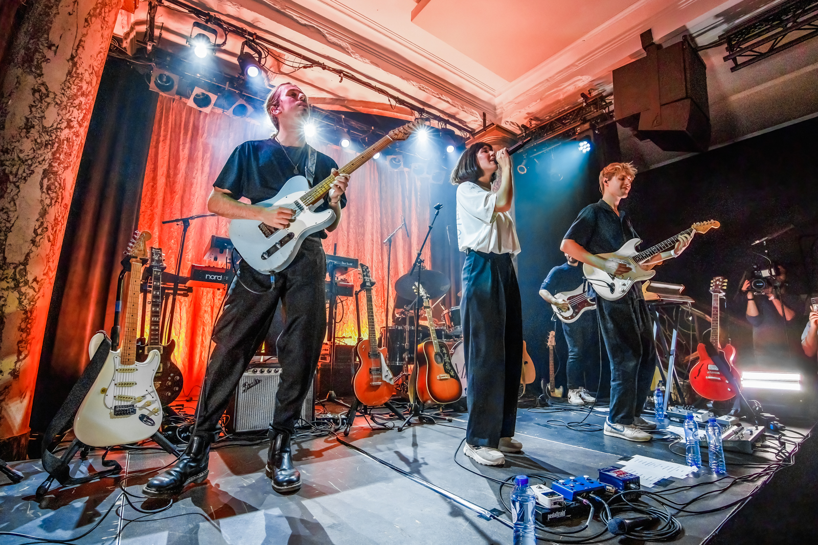 Meau Live at De Roma, picture 6, photographed by Paul Jongeneelen - FrontView Magazine