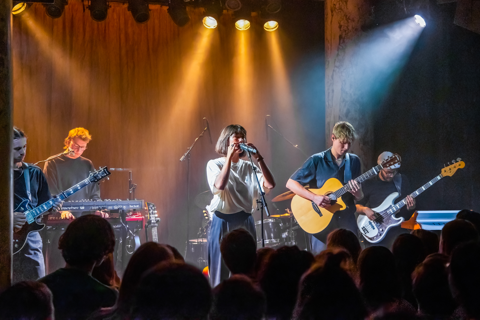 Meau Live at De Roma, picture 12, photographed by Paul Jongeneelen - FrontView Magazine