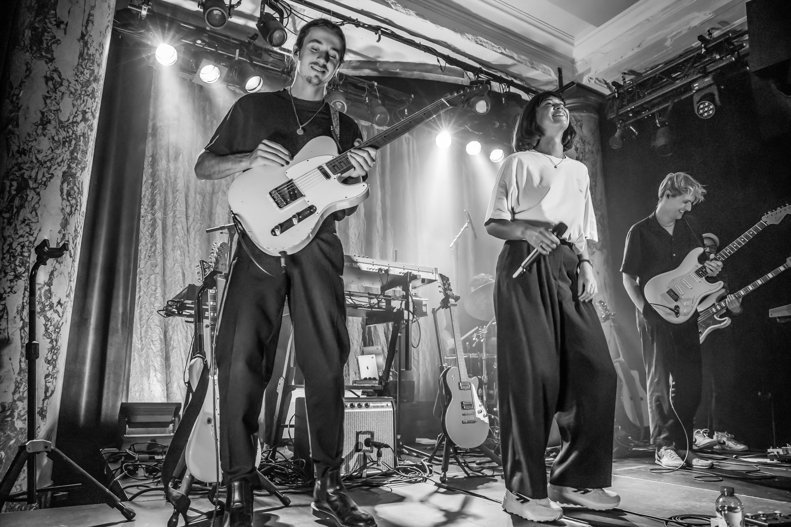 Meau Live at De Roma, picture 20, photographed by Paul Jongeneelen - FrontView Magazine