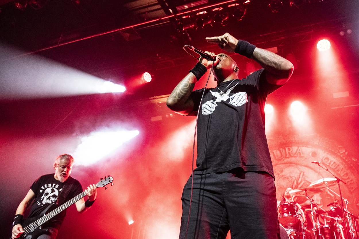 Sepultura @ Trix, picture 3, photographed by Sandra Van Watermeulen - FrontView Magazine