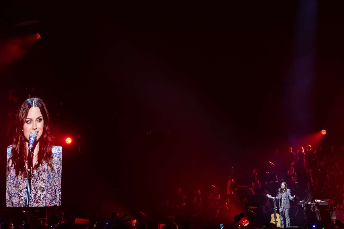 Night Of The Proms 2022 @ sportpaleis, picture 18, photographed by dirk janssens - FrontView Magazine