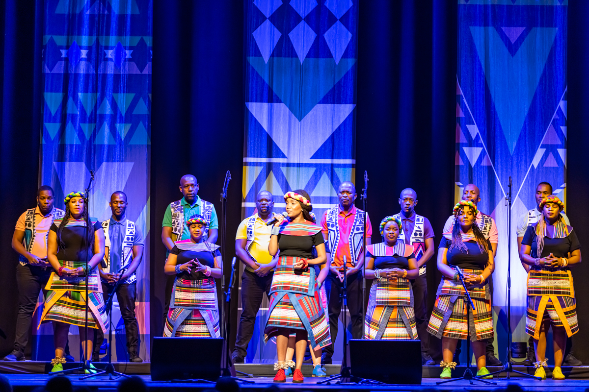 Soweto Gospel Choir @ De Roma, picture 3, photographed by dirk janssens - FrontView Magazine