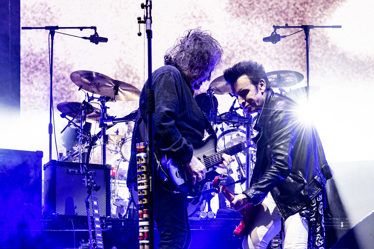 The Cure @ Sportpaleis, foto 11, foto's door Sandra Van Watermeulen - FrontView Magazine