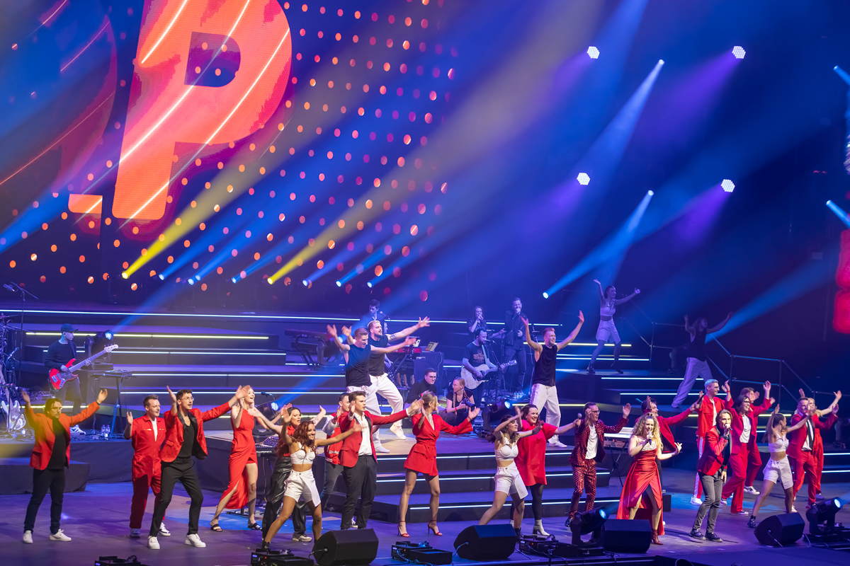 Q Pop @ Sportpaleis, picture 3, photographed by dirk janssens - FrontView Magazine