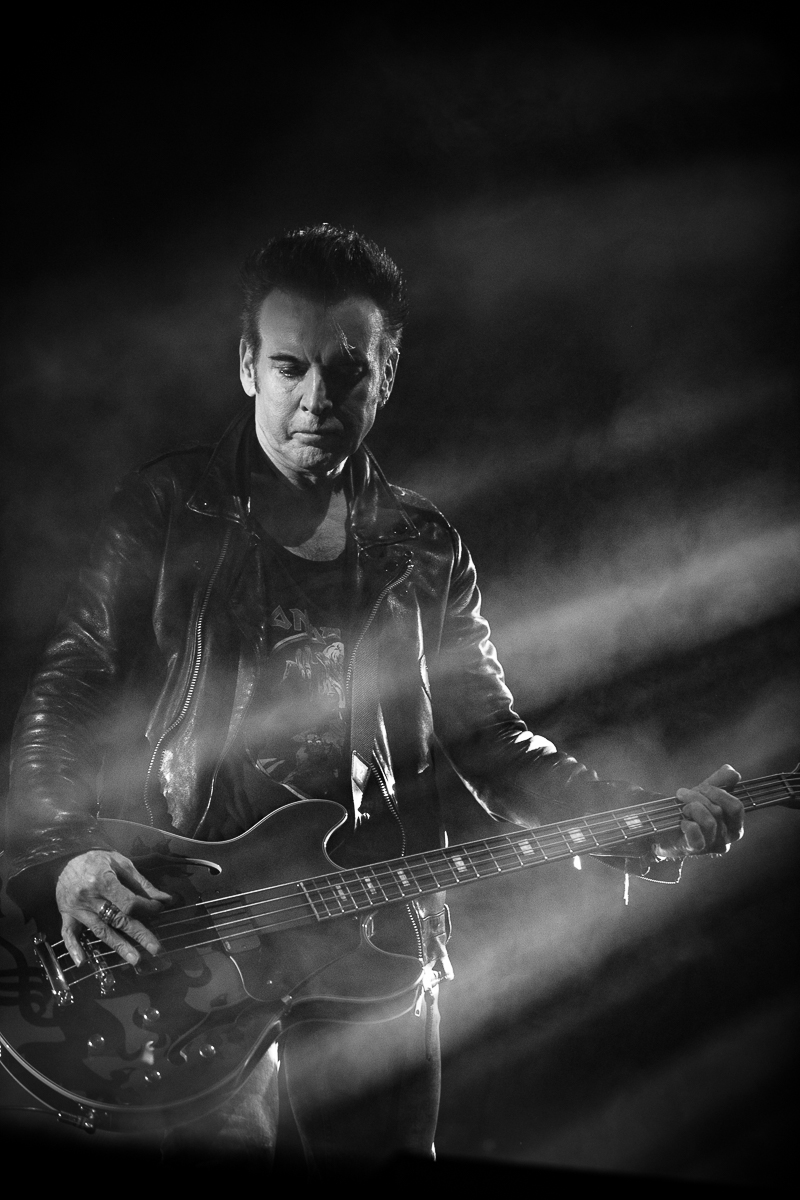 The Cure @ Stade Couvert de Liévin, picture 6, photographed by Anais Callens - FrontView Magazine