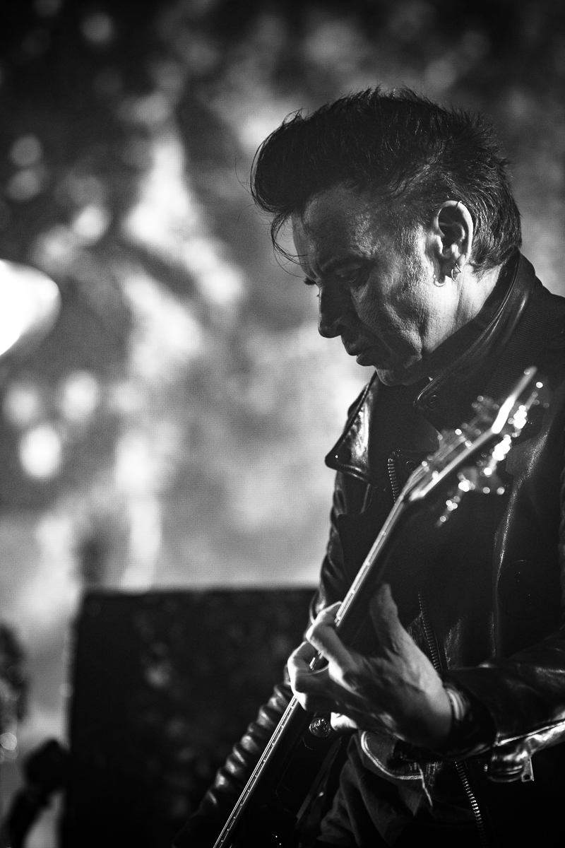 The Cure @ Stade Couvert de Liévin, picture 11, photographed by Anais Callens - FrontView Magazine