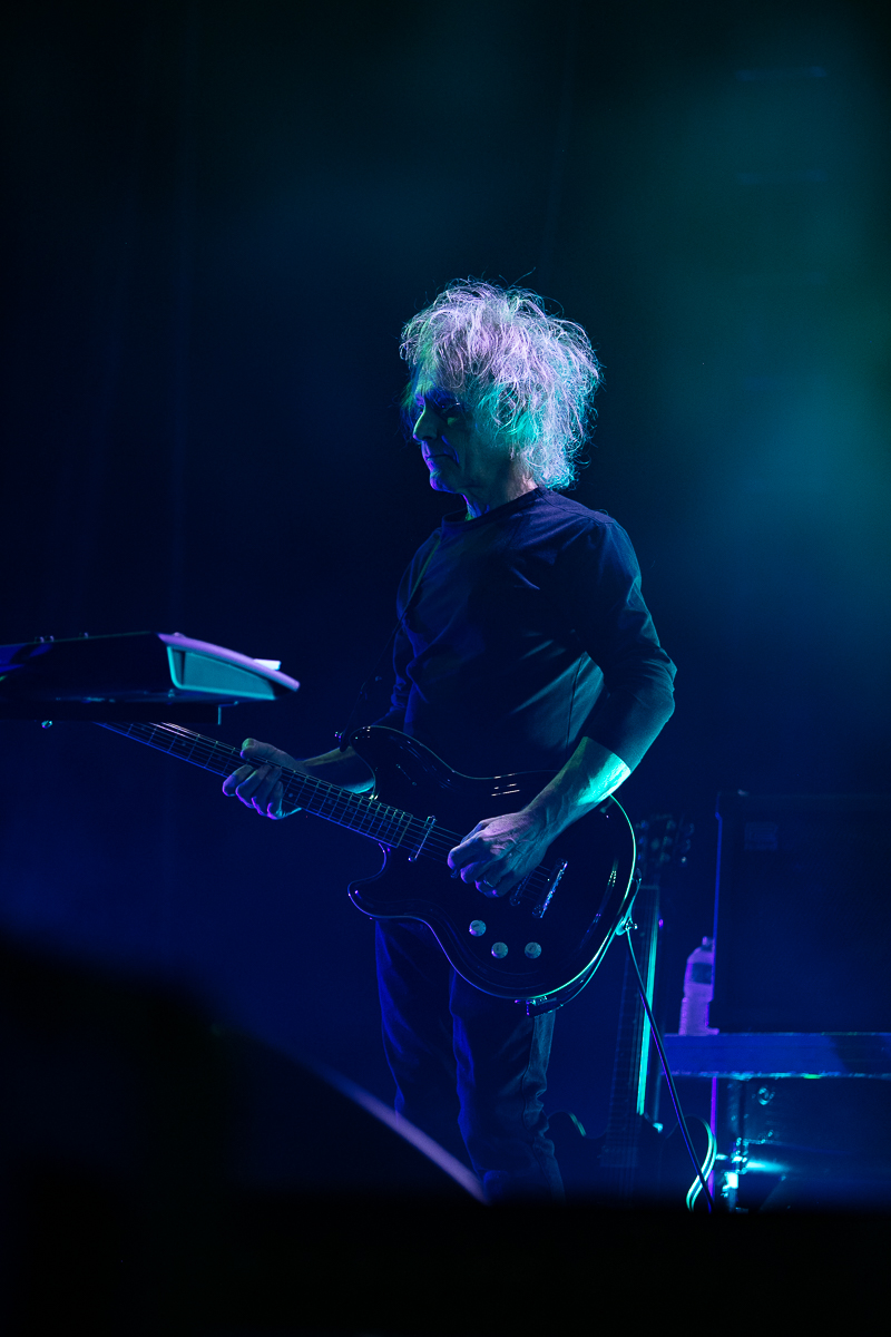 The Cure @ Stade Couvert de Liévin, picture 16, photographed by Anais Callens - FrontView Magazine
