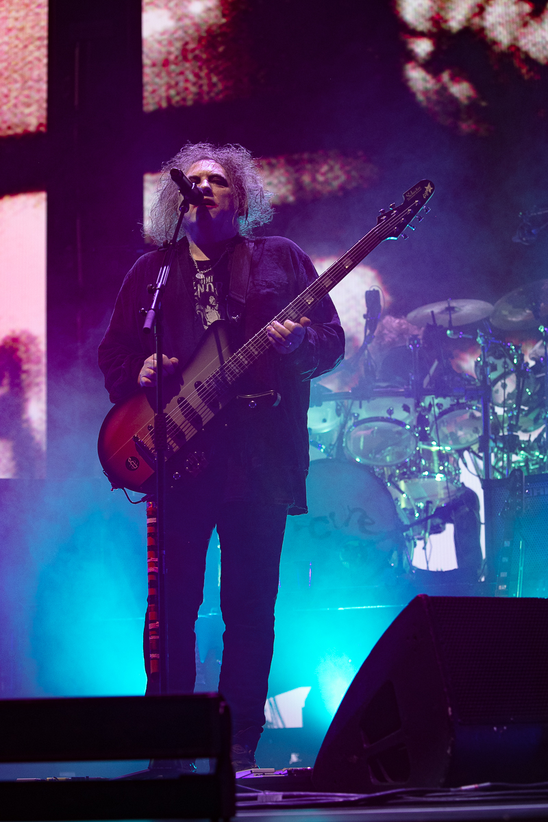 The Cure @ Stade Couvert de Liévin, picture 19, photographed by Anais Callens - FrontView Magazine
