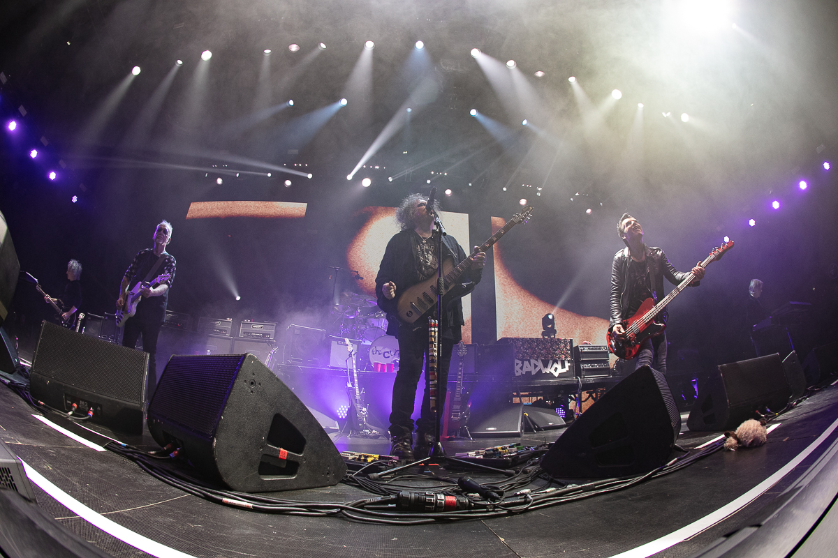 The Cure @ Stade Couvert de Liévin, picture 25, photographed by Anais Callens - FrontView Magazine
