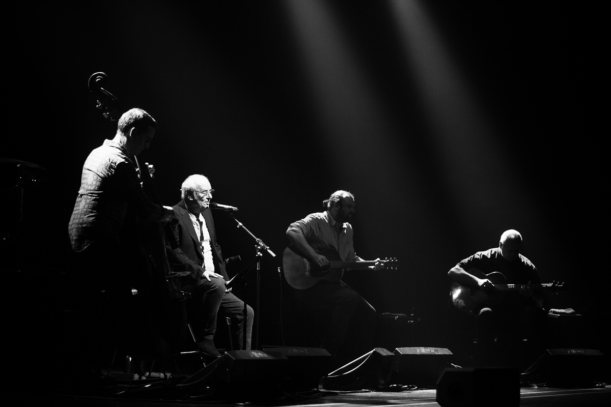 Maxime Le Forestier chante Brassens @ Colisée Roubaix, picture 1, photographed by Anais Callens - FrontView Magazine