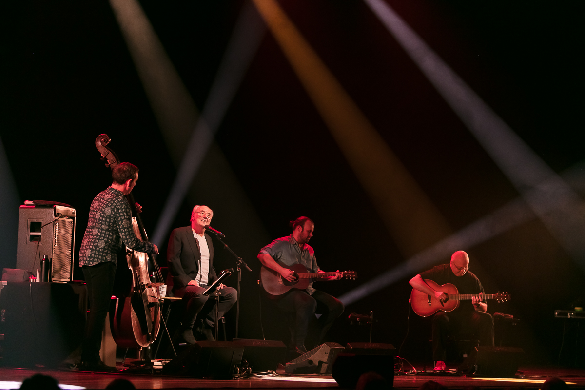Maxime Le Forestier chante Brassens @ Colisée Roubaix, picture 19, photographed by Anais Callens - FrontView Magazine