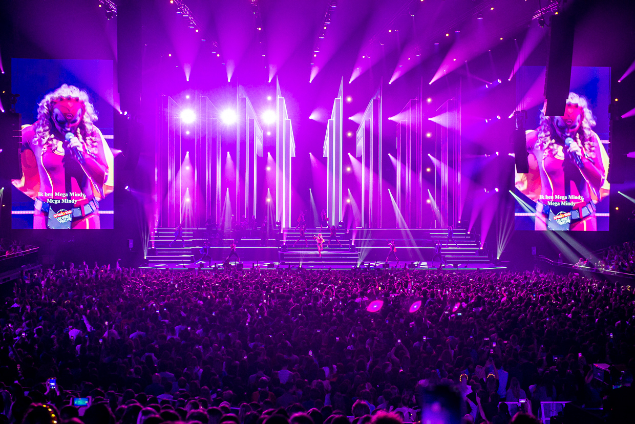 Studio 100 Rewind Party @ Sportpaleis Antwerpen, picture 19, photographed by Dimitri Vanlommel - FrontView Magazine