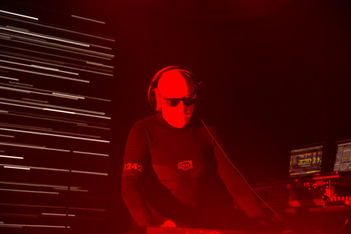 Front 242 @ De Casino, picture 4, photographed by Luc Klinckaert - FrontView Magazine