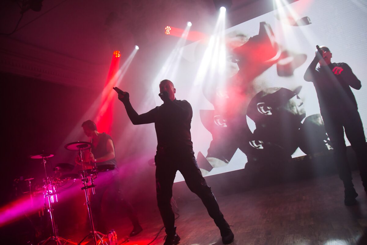 Front 242 @ De Casino, picture 13, photographed by Luc Klinckaert - FrontView Magazine