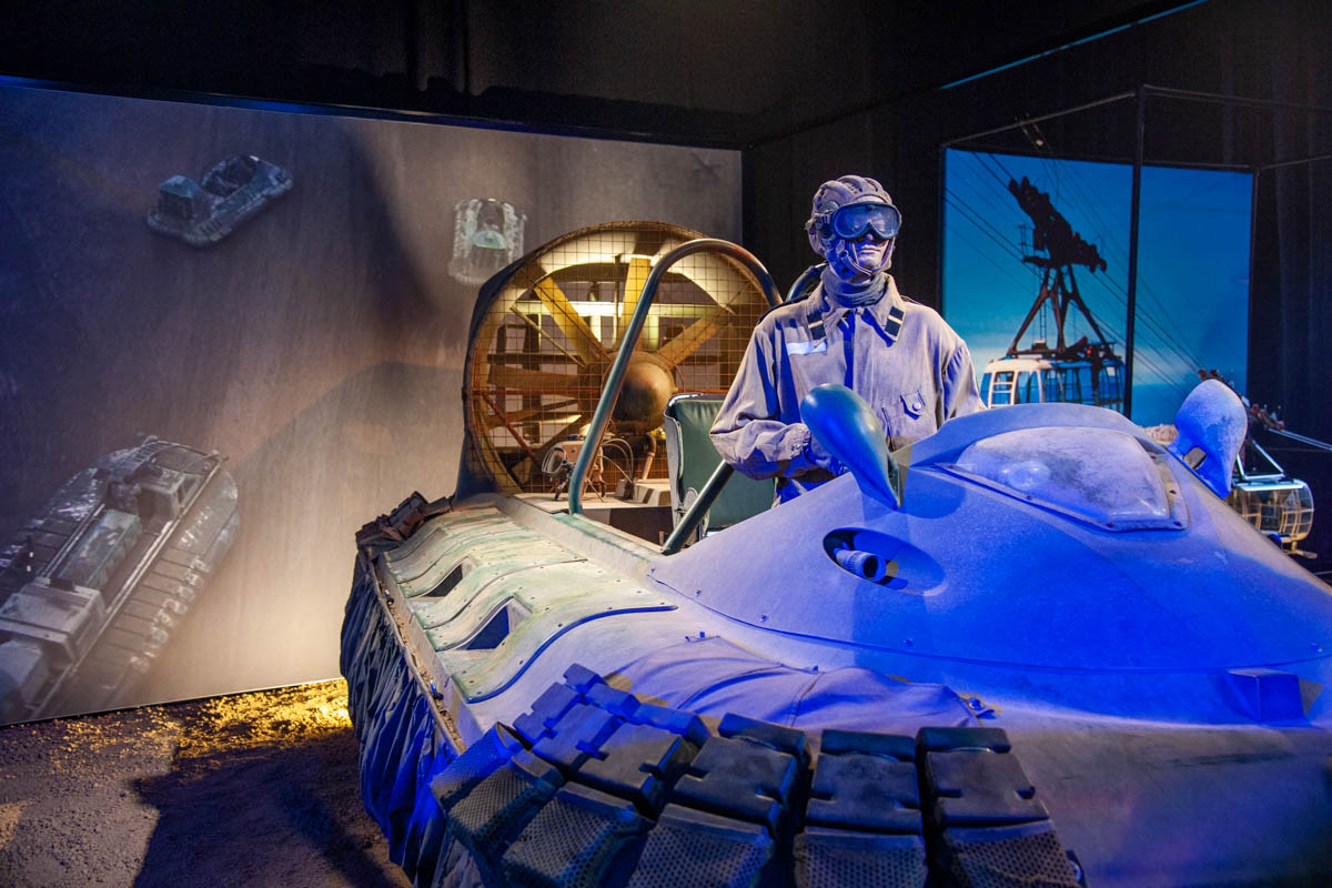 Persvoorstelling Bond in Motion @ Paleis 1 Brussel, picture 9, photographed by Peter Minnebo - FrontView Magazine
