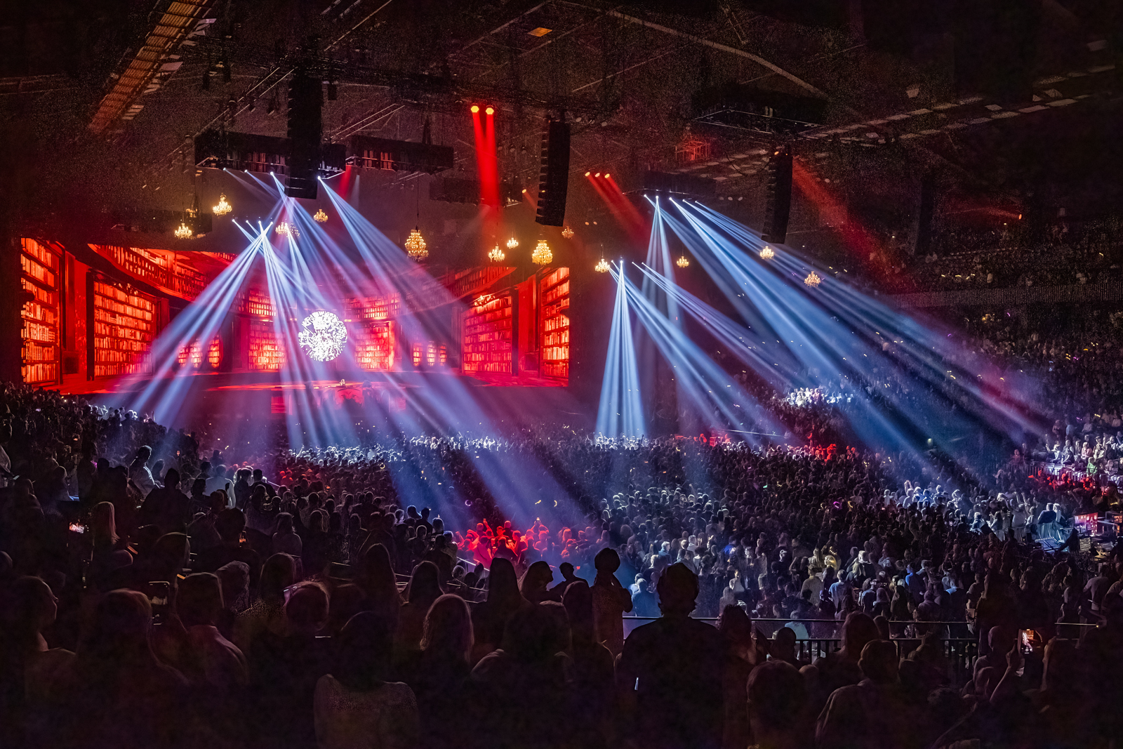 Dimitri Vegas & Like Mike Live in Sportpaleis, foto 3, foto's door Paul Jongeneelen - FrontView Magazine
