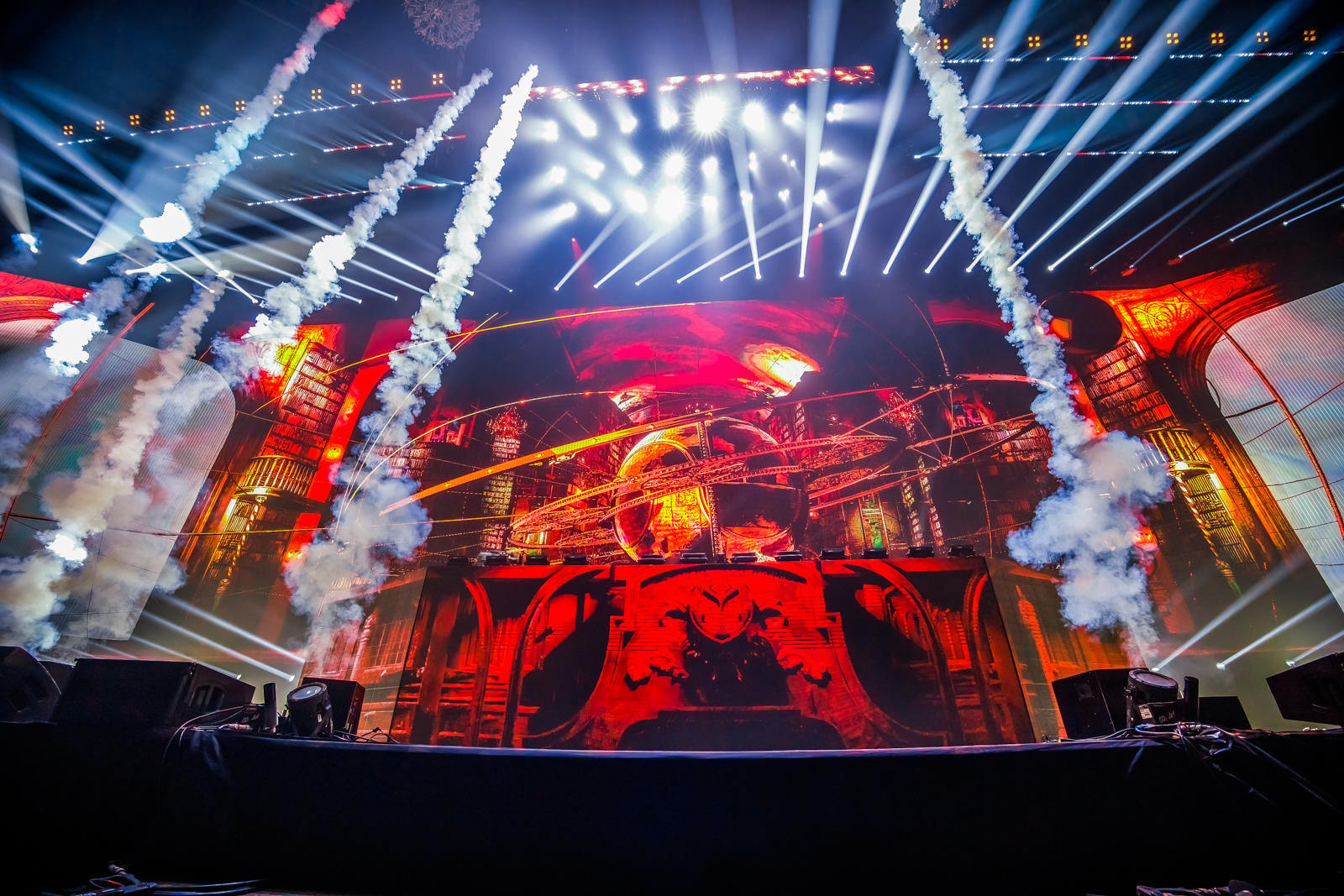 Dimitri Vegas & Like Mike Live in Sportpaleis, foto 10, foto's door Paul Jongeneelen - FrontView Magazine