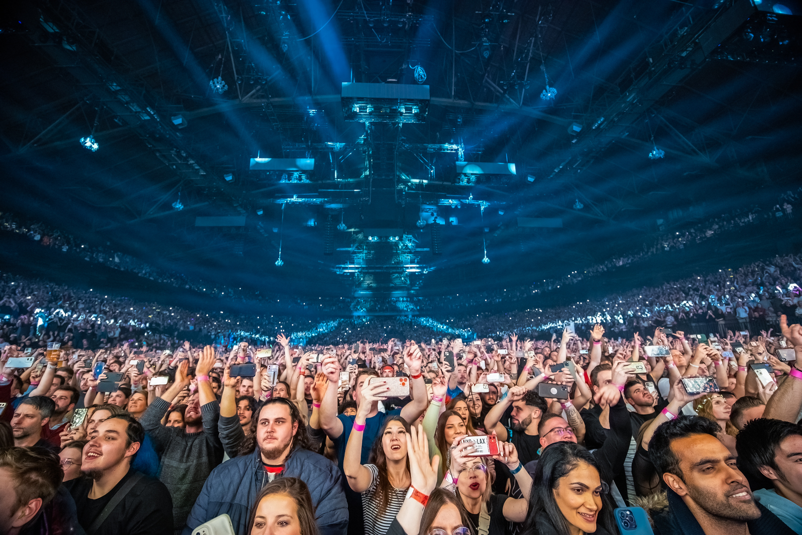 Dimitri Vegas & Like Mike Live in Sportpaleis, foto 11, foto's door Paul Jongeneelen - FrontView Magazine