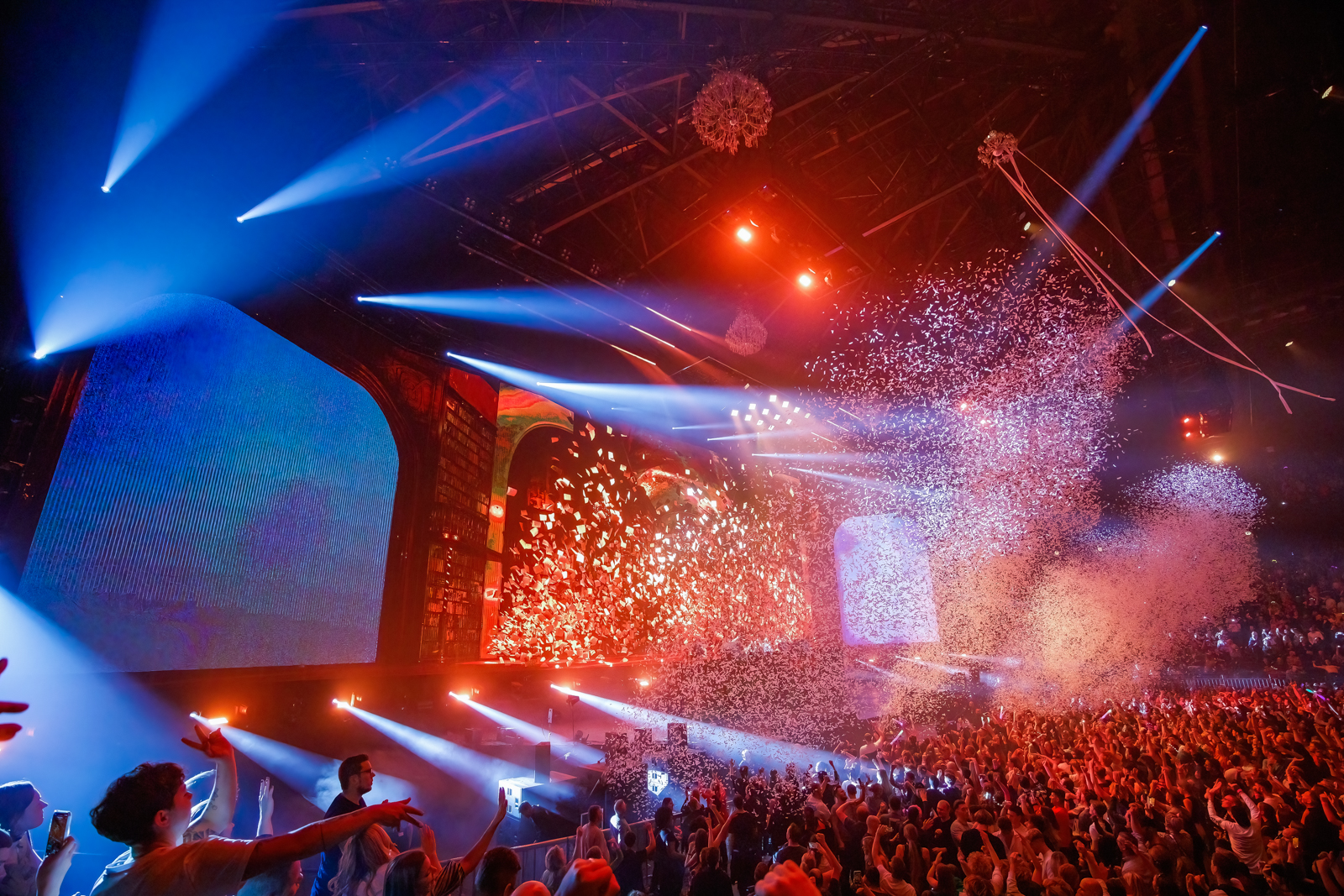 Dimitri Vegas & Like Mike Live in Sportpaleis, foto 25, foto's door Paul Jongeneelen - FrontView Magazine
