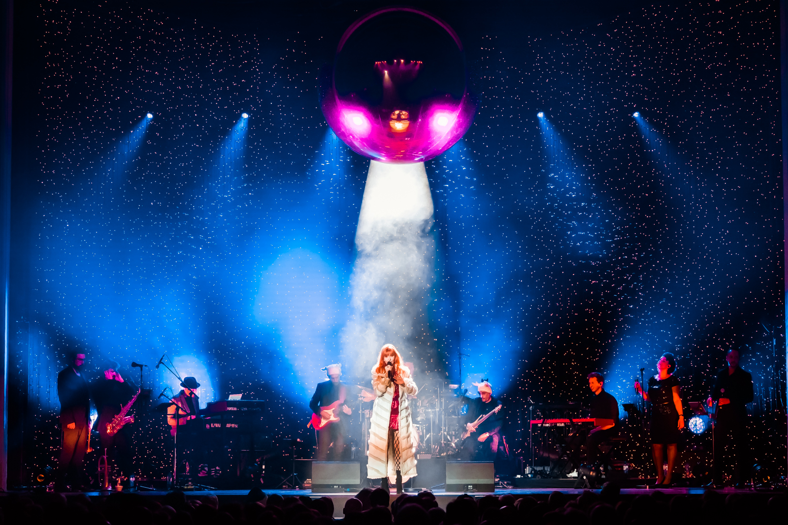 Axelle Red Live @ De Roma, picture 10, photographed by Paul Jongeneelen - FrontView Magazine