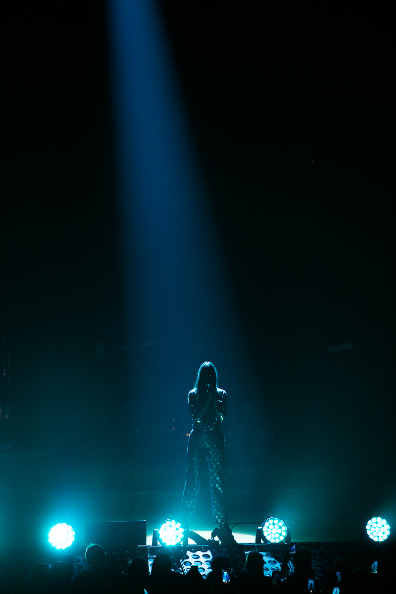 Clara Luciani - Respire Encore Tour @ Zénith de Lille, picture 18, photographed by Anais Callens - FrontView Magazine