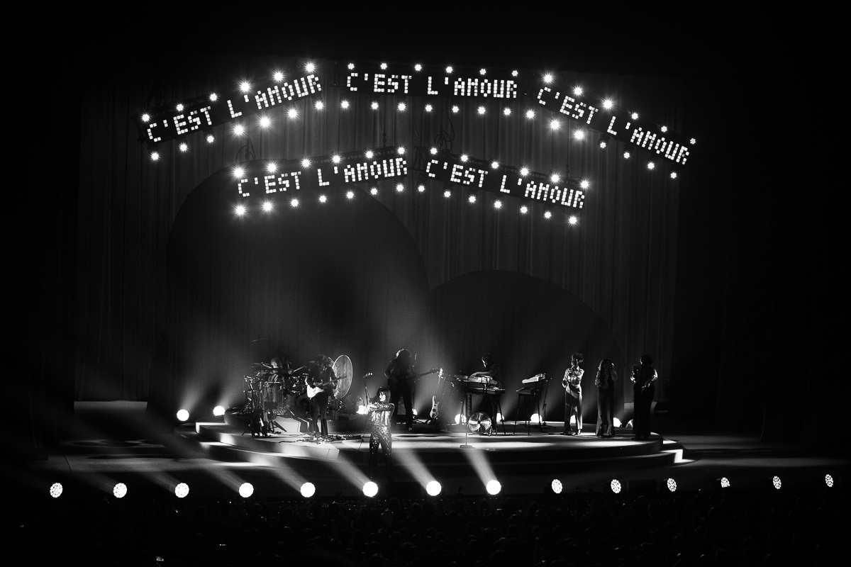 Clara Luciani - Respire Encore Tour @ Zénith de Lille, picture 25, photographed by Anais Callens - FrontView Magazine