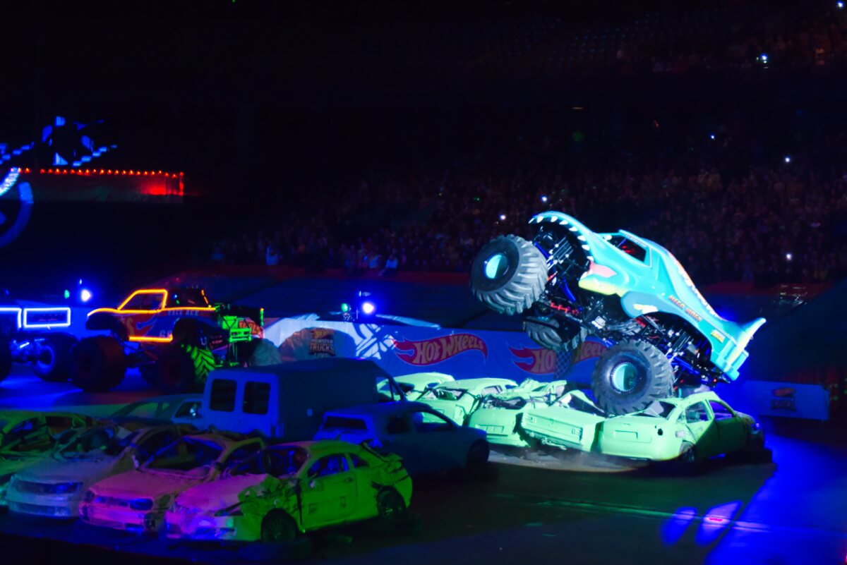 Hot Wheels Glow Party @ Sportpaleis, picture 3, photographed by Luc Klinckaert - FrontView Magazine