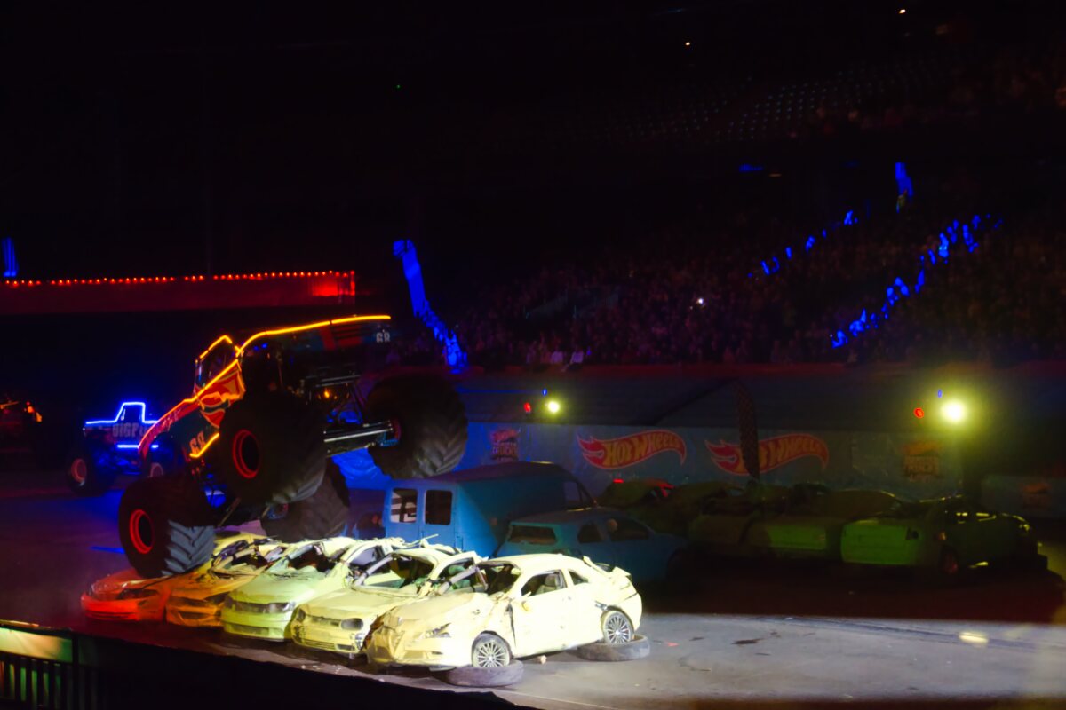 Hot Wheels Glow Party @ Sportpaleis, picture 4, photographed by Luc Klinckaert - FrontView Magazine