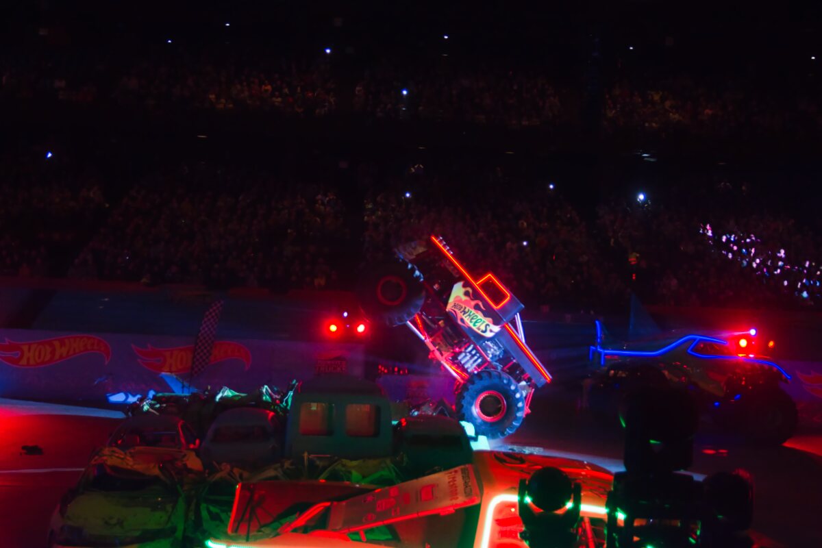 Hot Wheels Glow Party @ Sportpaleis, picture 10, photographed by Luc Klinckaert - FrontView Magazine