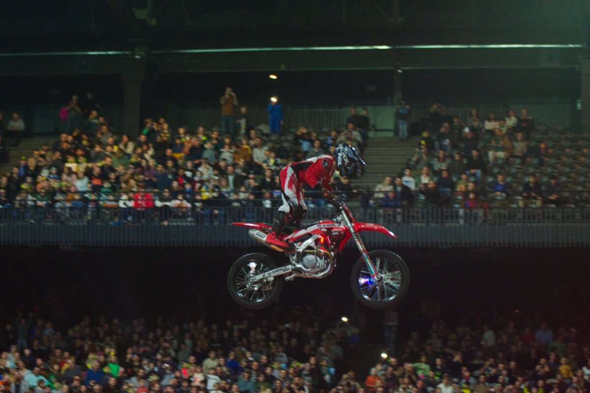 Hot Wheels Glow Party @ Sportpaleis, picture 21, photographed by Luc Klinckaert - FrontView Magazine