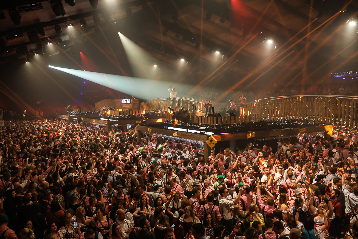 Moose Bar XXL 2023 @ Sportpaleis, picture 1, photographed by Marc Verdonck - FrontView Magazine