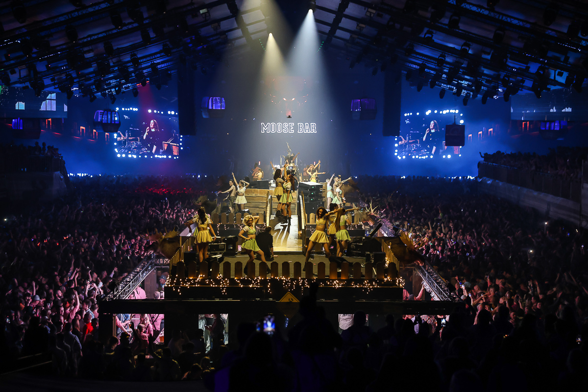 Moose Bar XXL 2023 @ Sportpaleis, picture 18, photographed by Marc Verdonck - FrontView Magazine