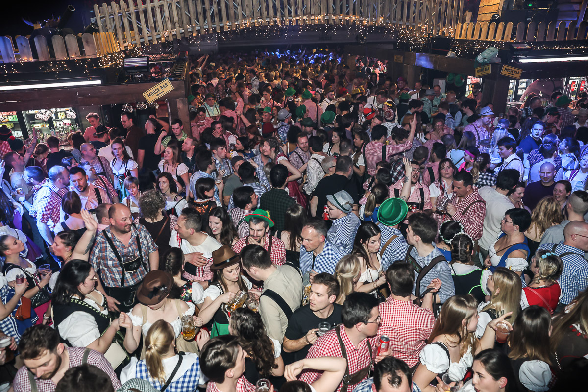 Moose Bar XXL 2023 @ Sportpaleis, picture 36, photographed by Marc Verdonck - FrontView Magazine