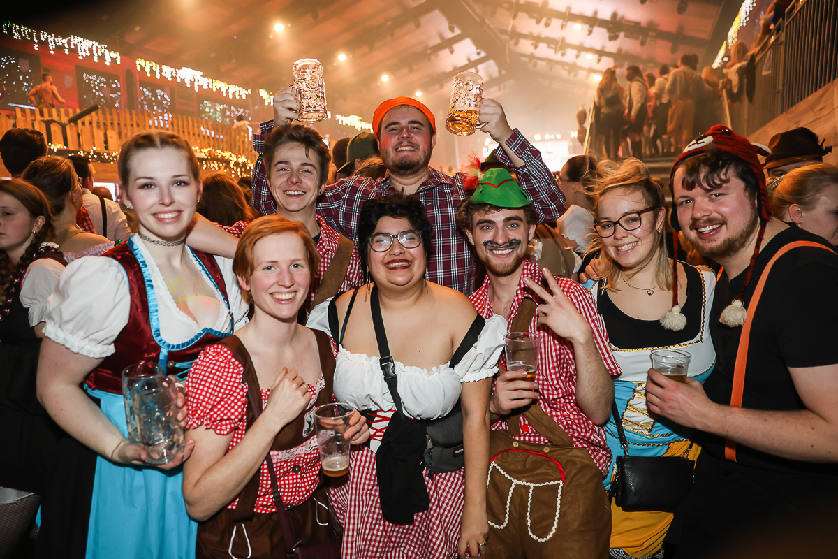 Moose Bar XXL 2023 @ Sportpaleis, picture 45, photographed by Marc Verdonck - FrontView Magazine