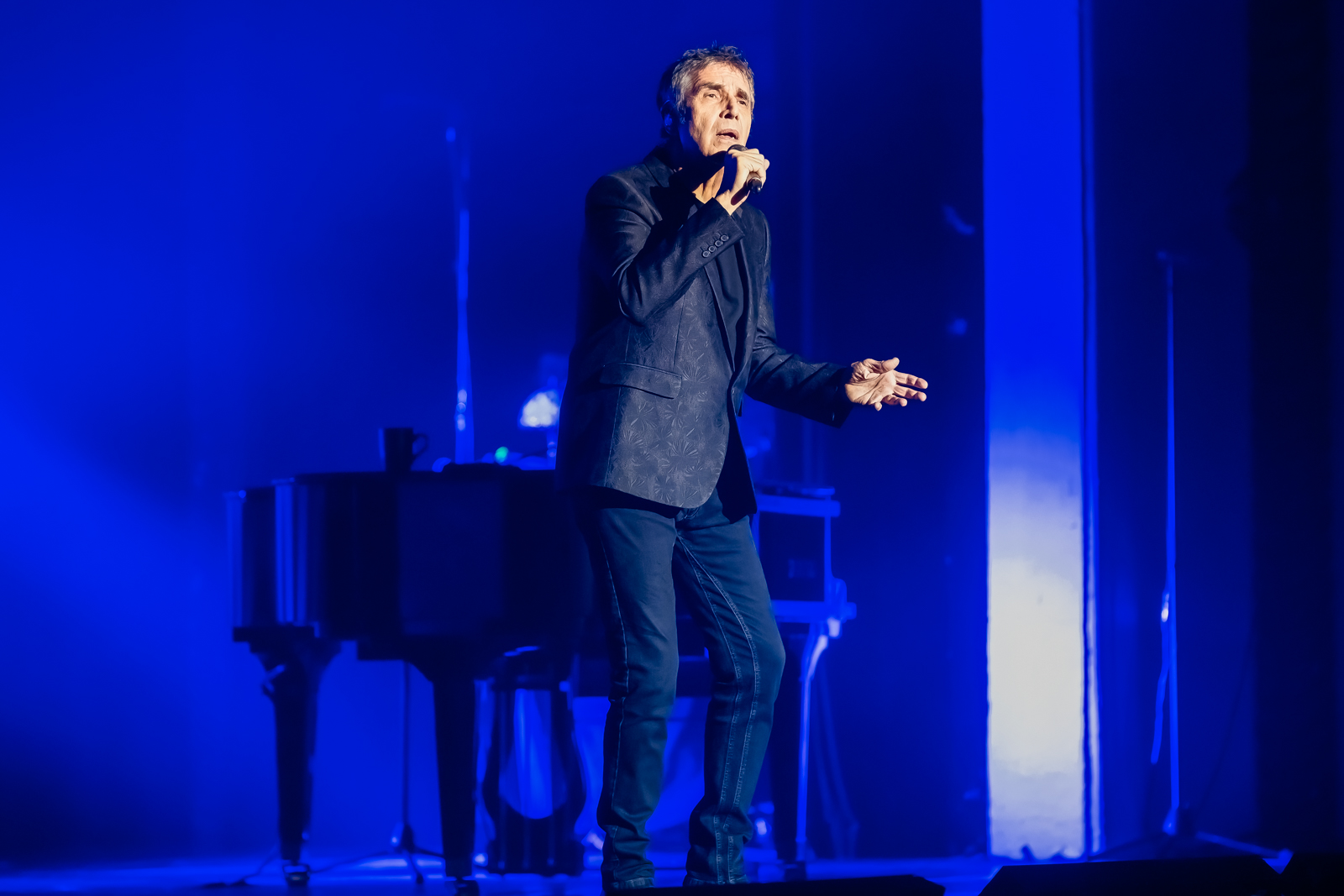 Julien Clerc En concert @ De Roma, picture 4, photographed by Paul Jongeneelen - FrontView Magazine