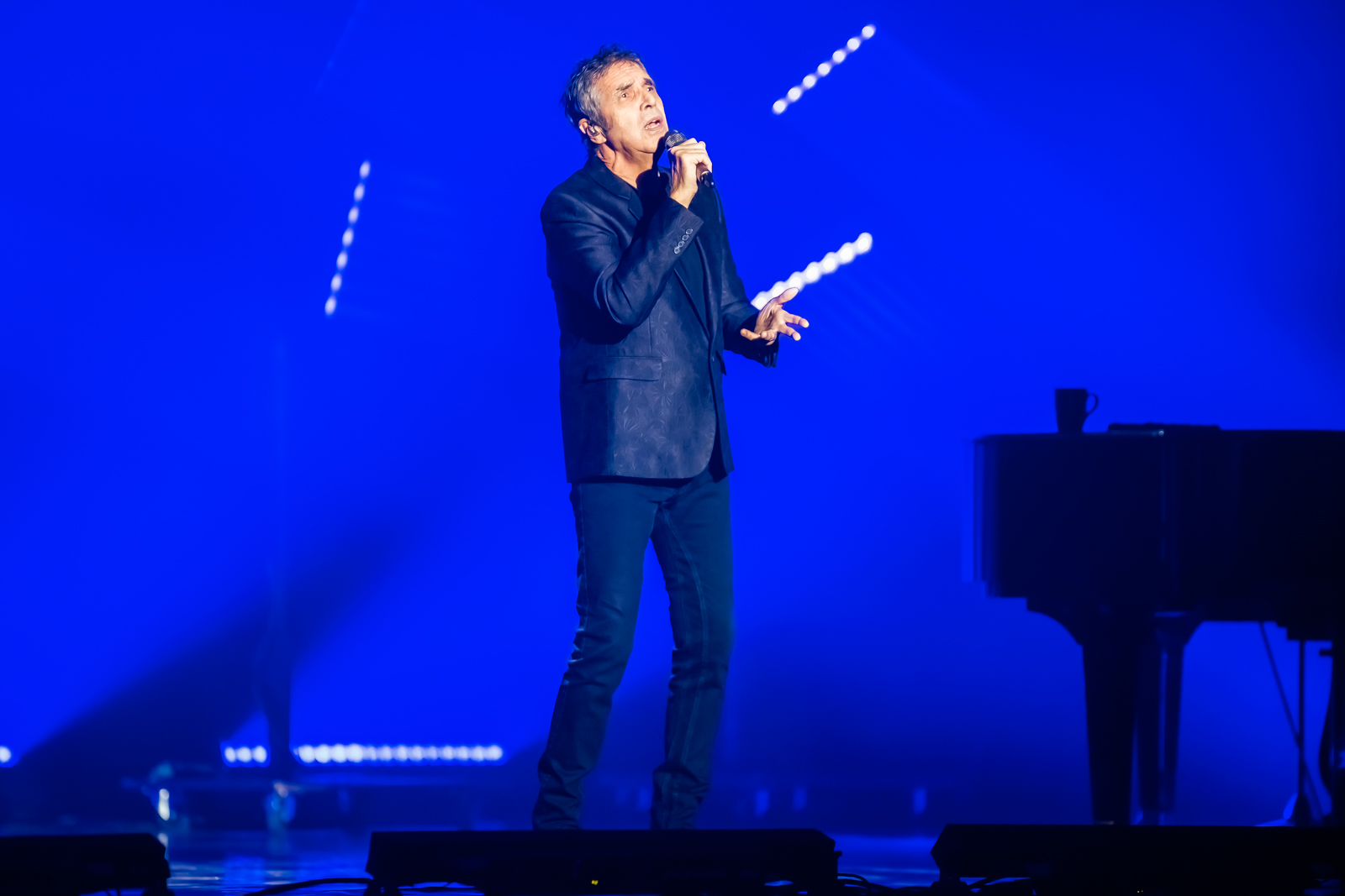 Julien Clerc En concert @ De Roma, picture 9, photographed by Paul Jongeneelen - FrontView Magazine
