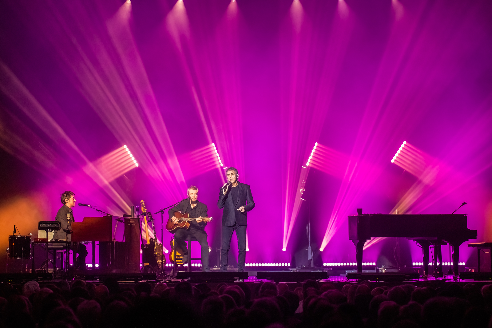 Julien Clerc En concert @ De Roma, picture 15, photographed by Paul Jongeneelen - FrontView Magazine