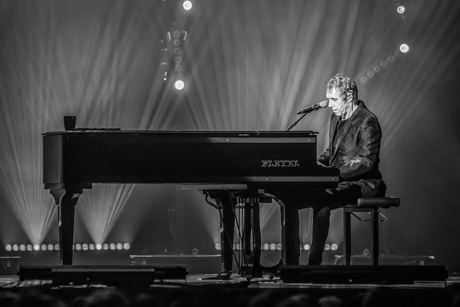 Julien Clerc En concert @ De Roma, picture 22, photographed by Paul Jongeneelen - FrontView Magazine