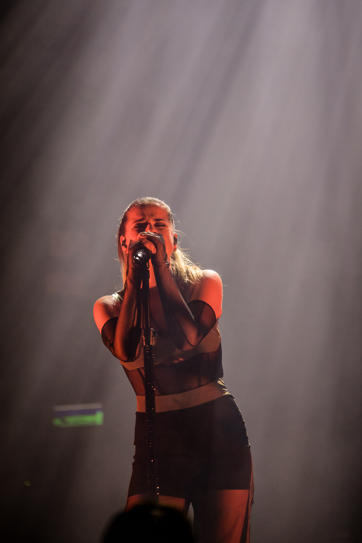 Laura Tesoro @ Het Depot, picture 22, photographed by Jürgen Bruynooghe - FrontView Magazine