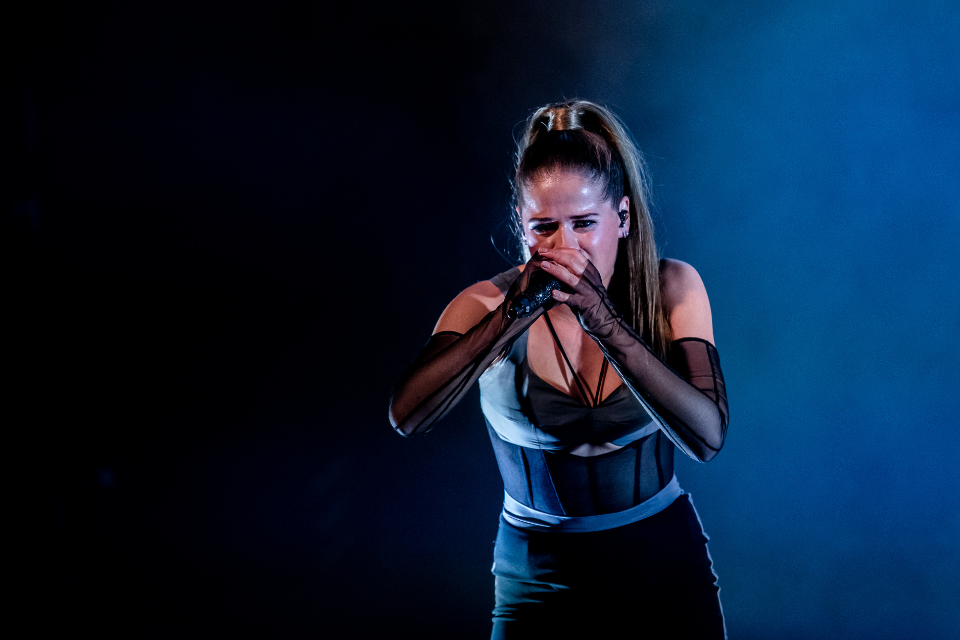 Laura Tesoro @ Het Depot, picture 34, photographed by Jürgen Bruynooghe - FrontView Magazine