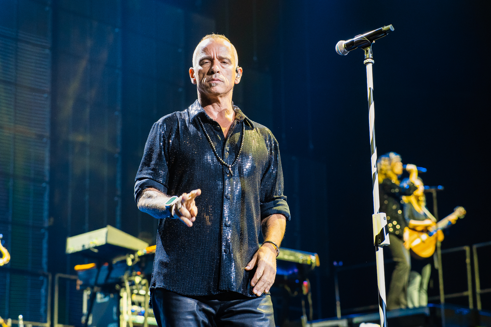 Eros Ramazotti Live in concert @ Forest-National, picture 12, photographed by Paul Jongeneelen - FrontView Magazine