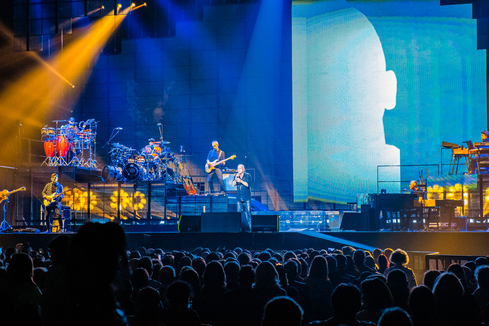 Eros Ramazotti Live in concert @ Forest-National, picture 24, photographed by Paul Jongeneelen - FrontView Magazine