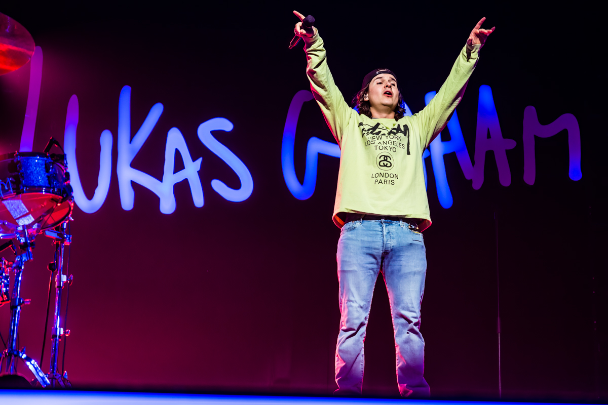 Lukas Graham @ 013, picture 3, photographed by Dorien Goetschalckx - FrontView Magazine