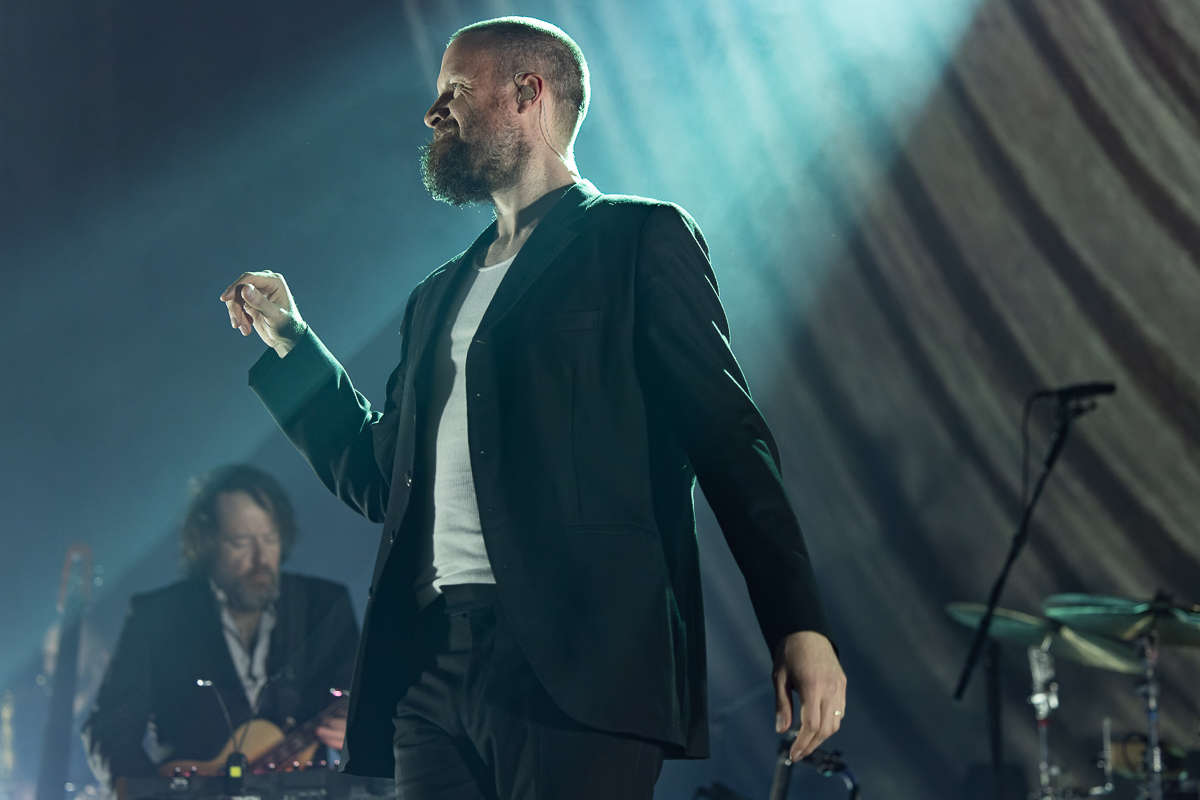 Father John Misty @ AB, picture 8, photographed by David Johnson - FrontView Magazine
