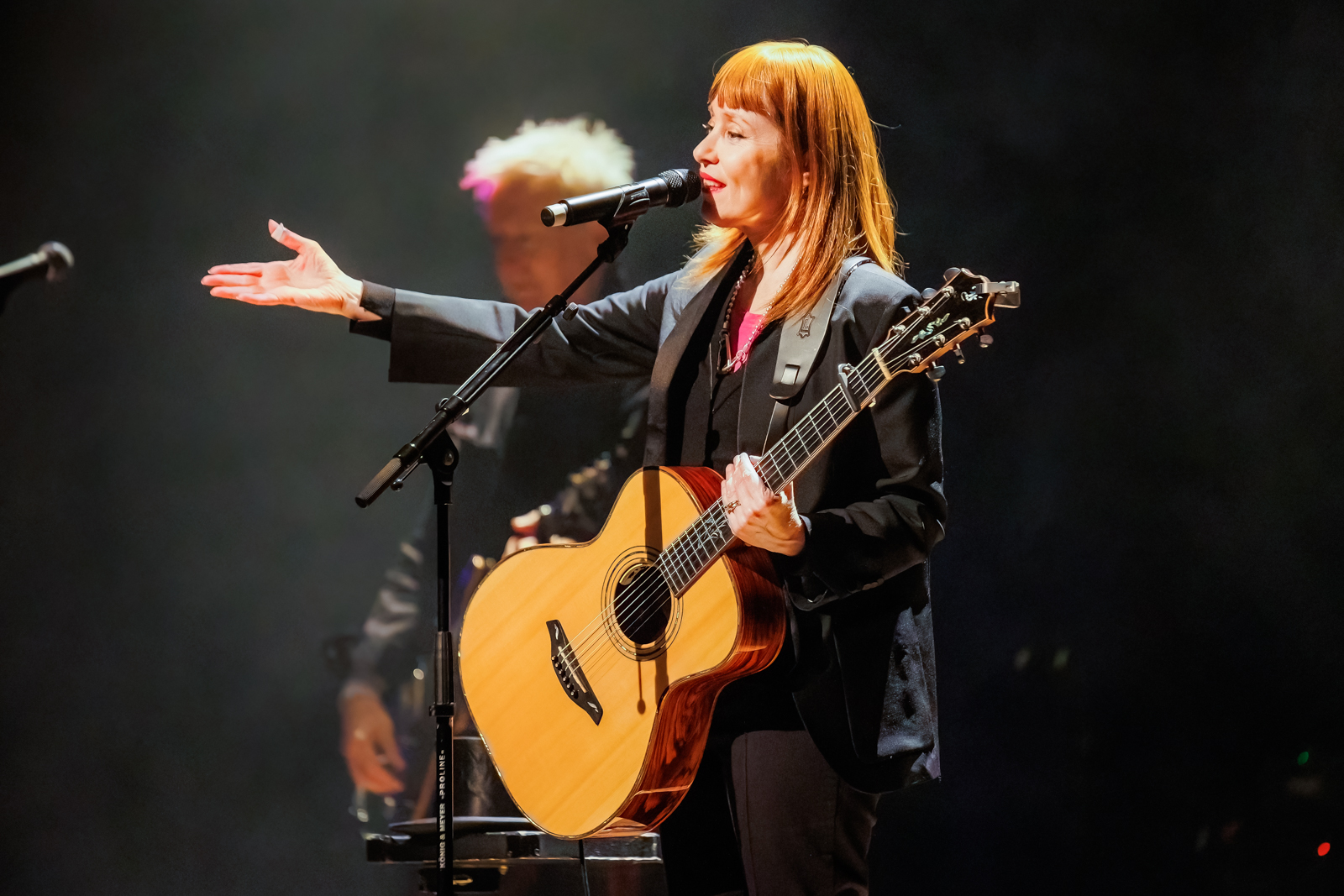 Suzanne Vega Live in concert, picture 11, photographed by Paul Jongeneelen - FrontView Magazine