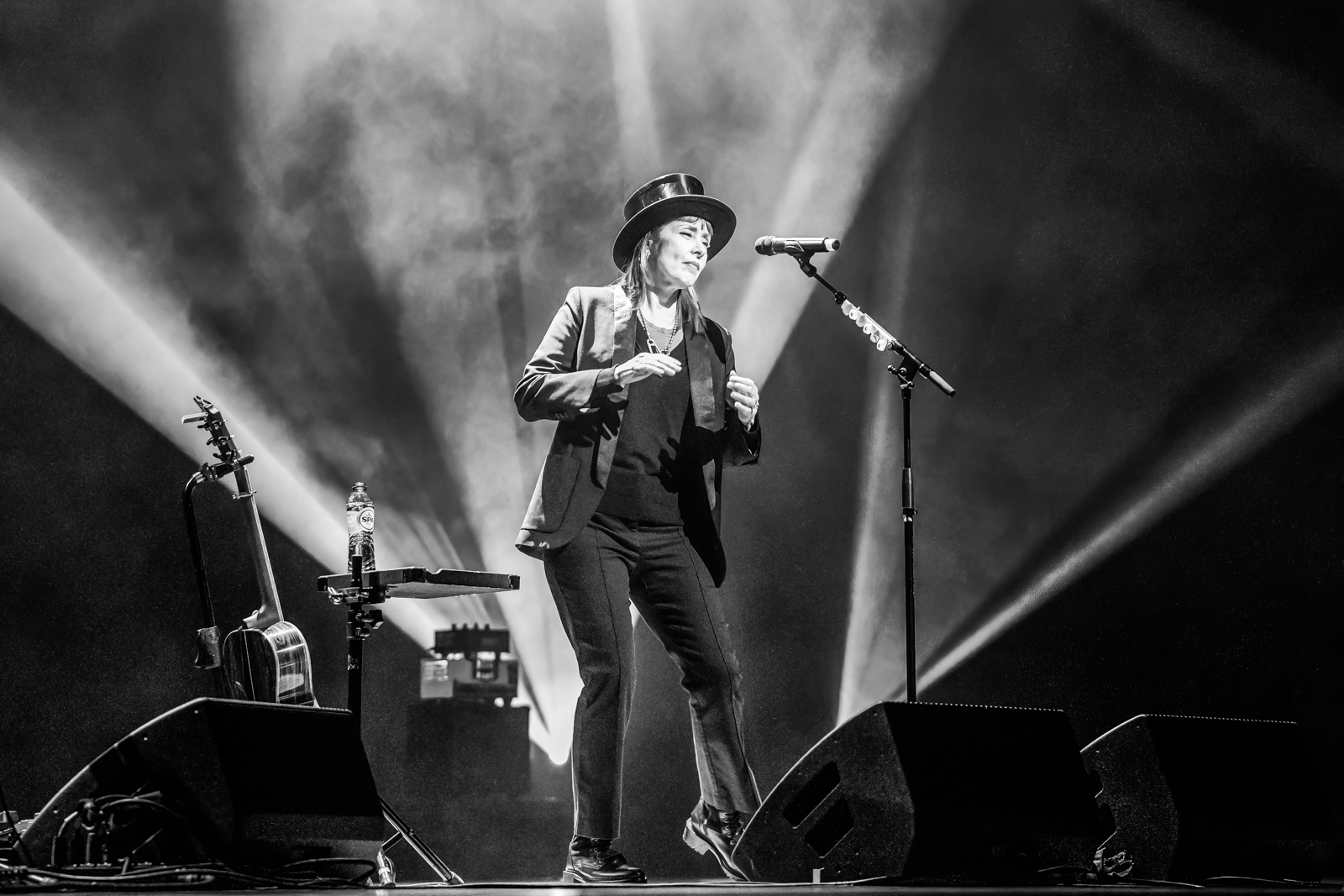 Suzanne Vega Live in concert, picture 22, photographed by Paul Jongeneelen - FrontView Magazine